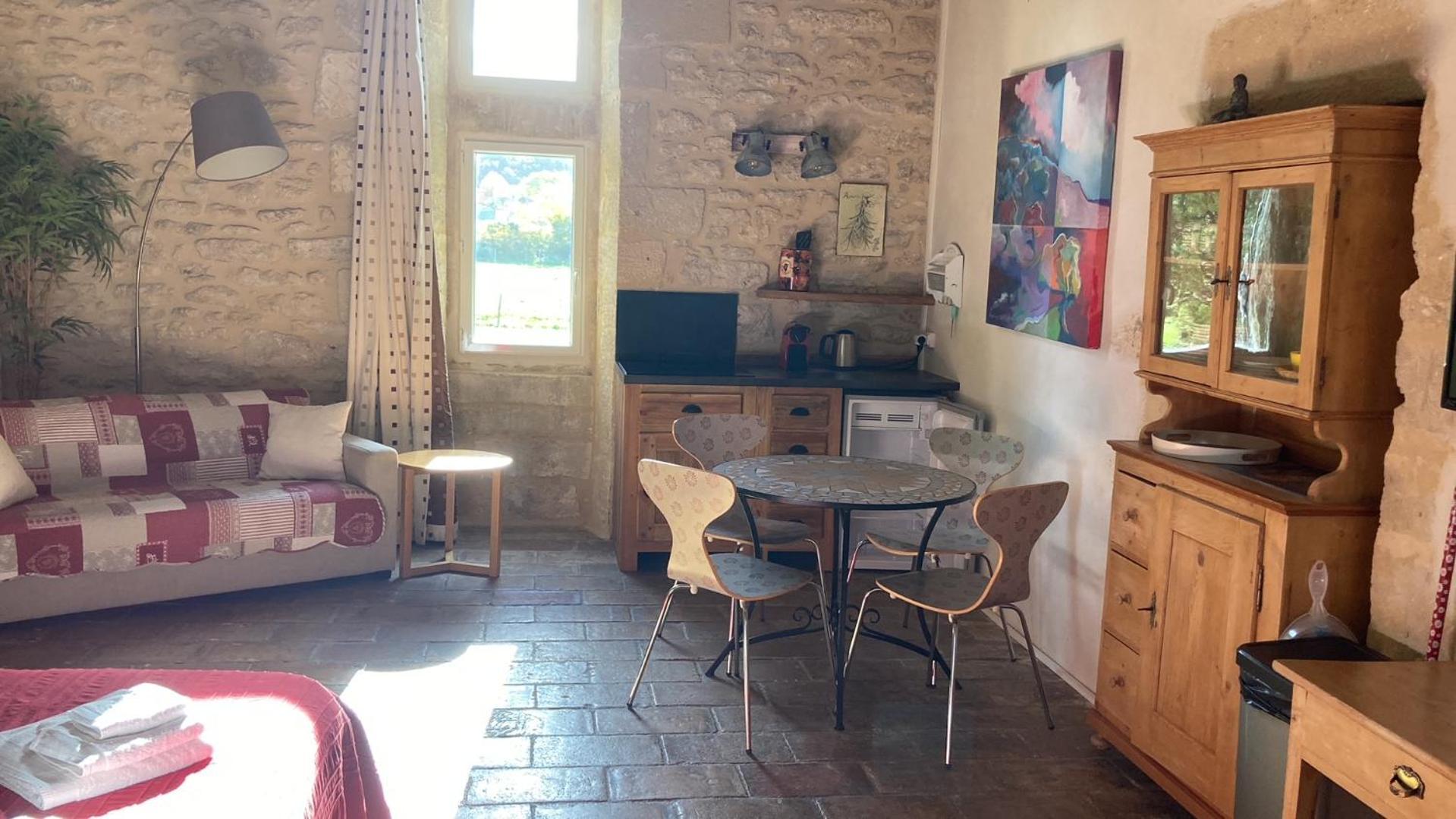 Mas De La Rivoire B&B Villevieille Ngoại thất bức ảnh