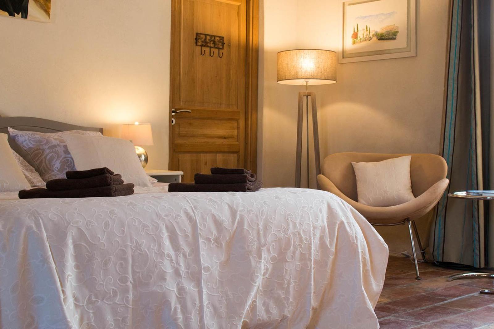 Mas De La Rivoire B&B Villevieille Ngoại thất bức ảnh
