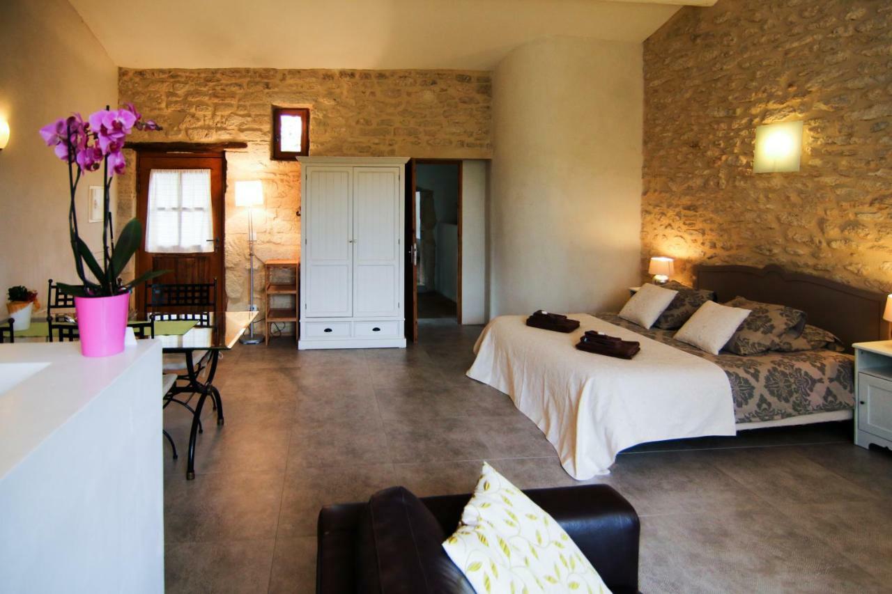 Mas De La Rivoire B&B Villevieille Ngoại thất bức ảnh